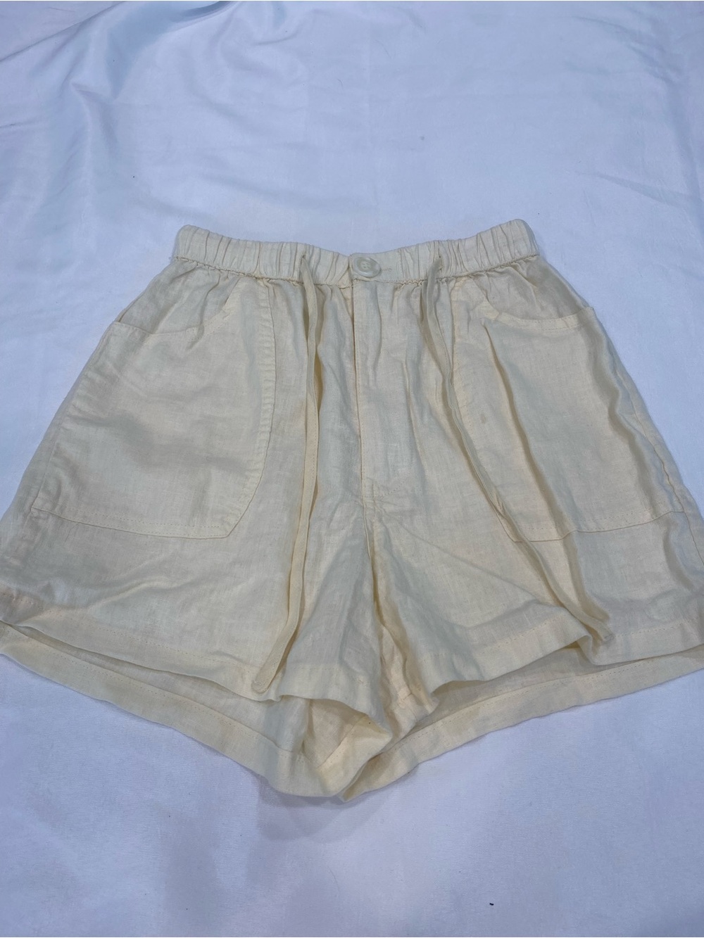 Cotton On Cream Elastic Waist Zip & Button Fly Relaxed Fit 4-pocket Shorts